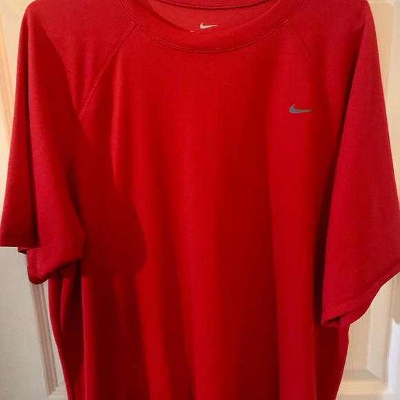 Nike Dri-Fit Red T shirt Size XXL - Picture 2 of 4